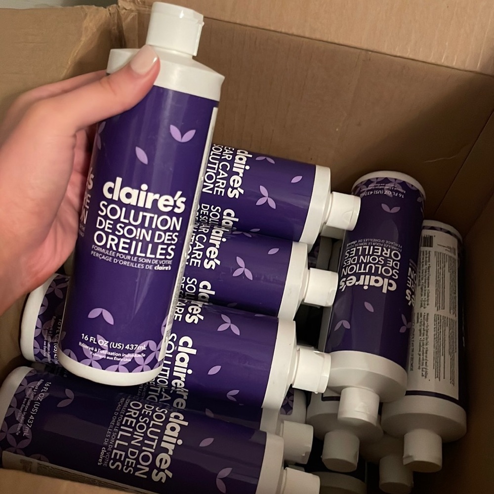 Cleaning solution